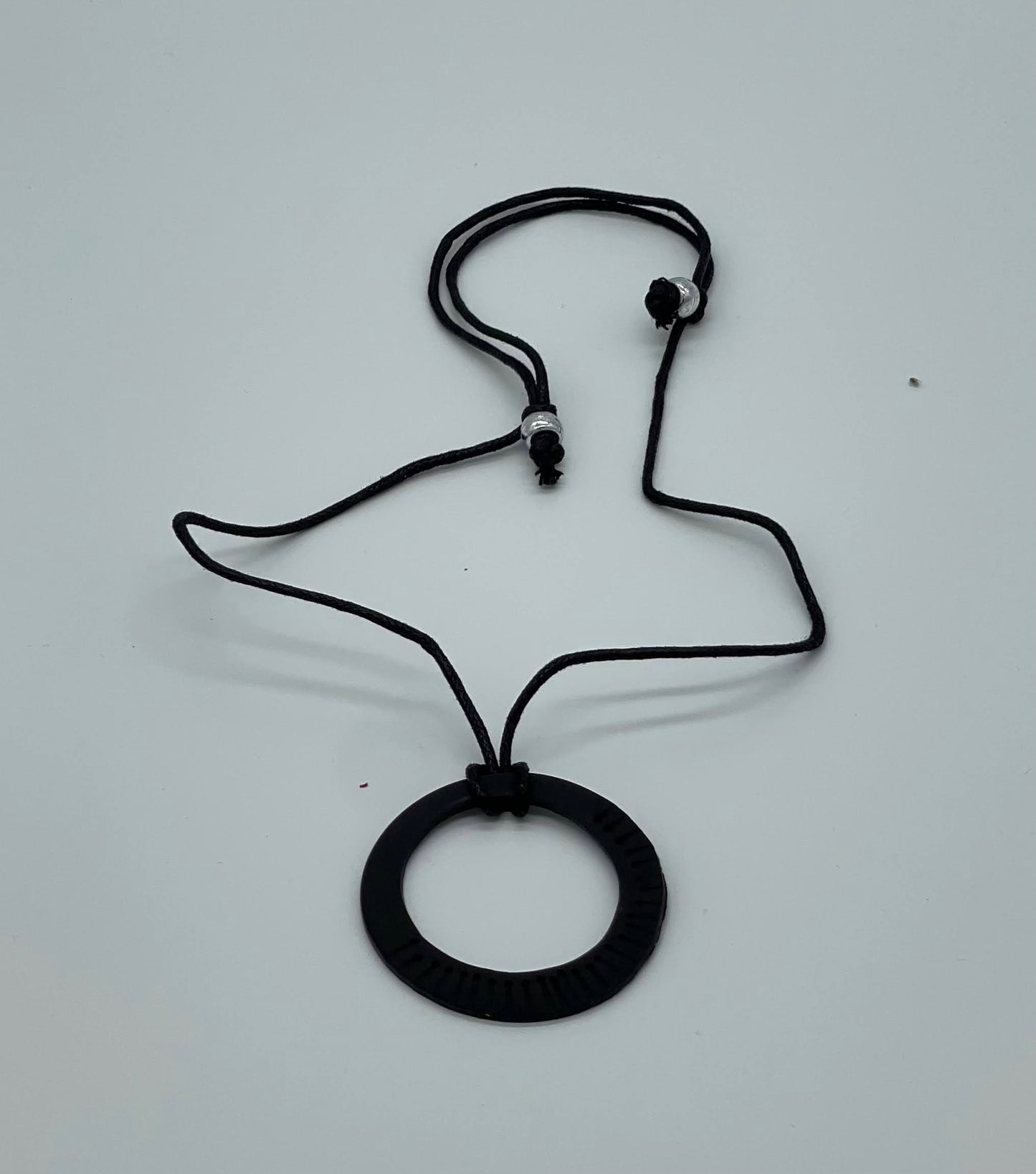 Eclipse Noir neckless